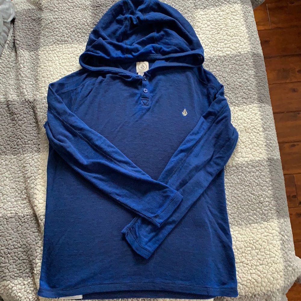 Volcom boys hooded t shirt. Size medium. Excellent condition